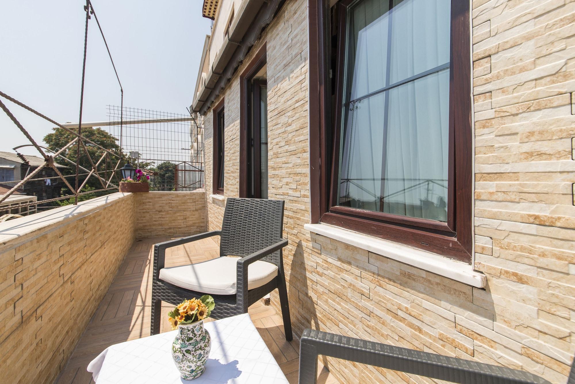 איסטמבול Naz Wooden House Inn מראה חיצוני תמונה