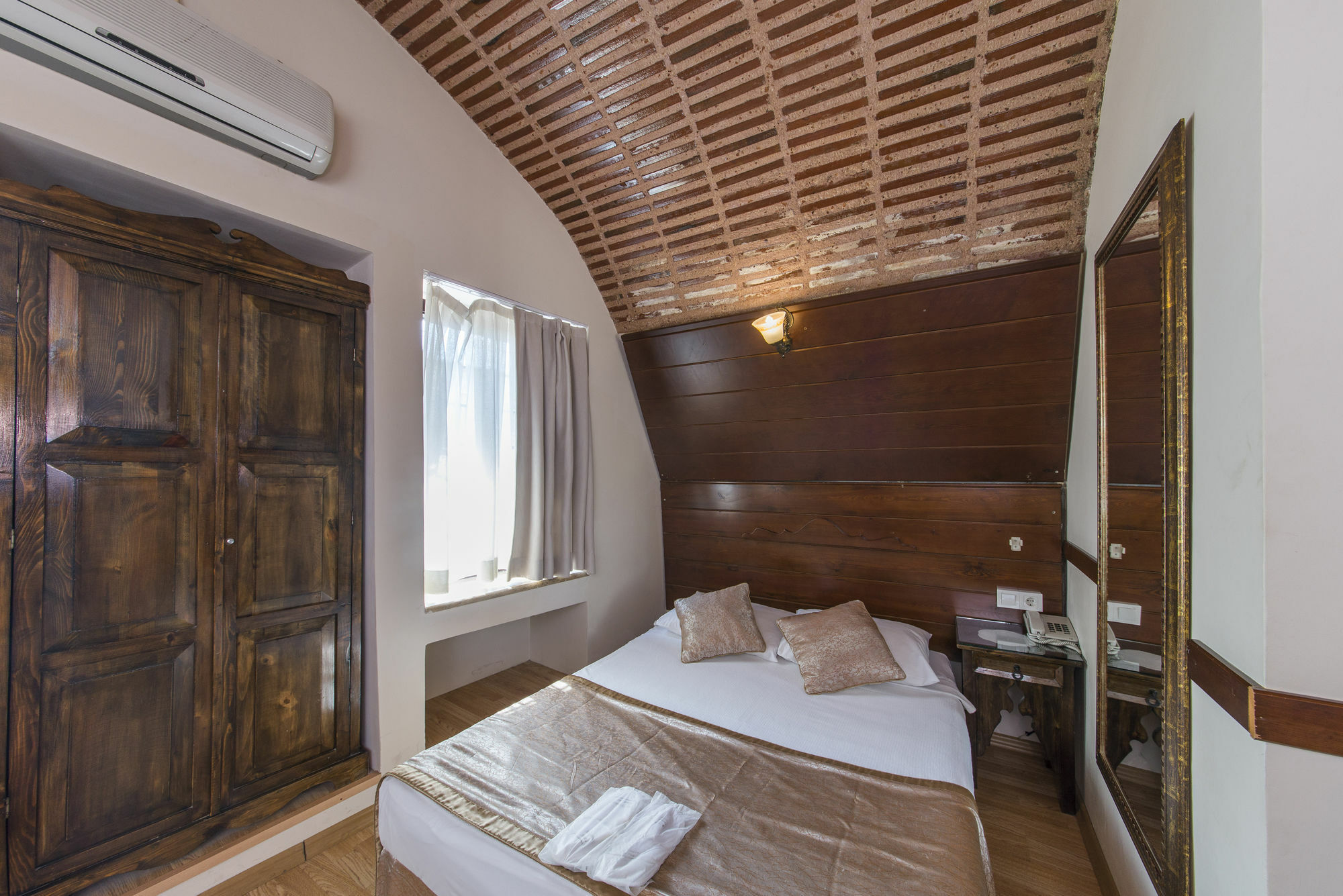 איסטמבול Naz Wooden House Inn מראה חיצוני תמונה